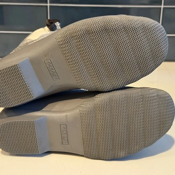 Sperry Women’s Gray and White Plaid Duck Boots size 7 - Picture 5 of 5